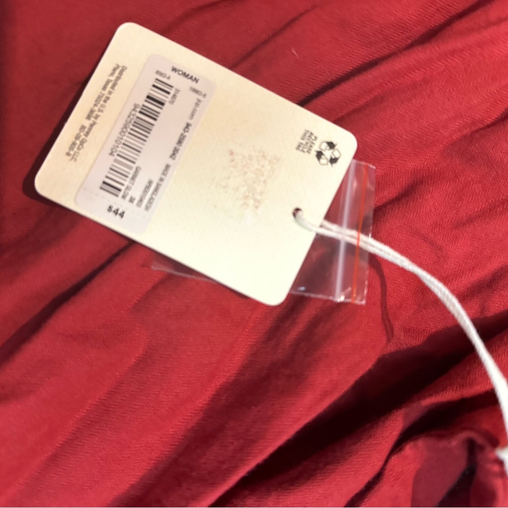 Red long sleeve blouse - Picture 2 of 3